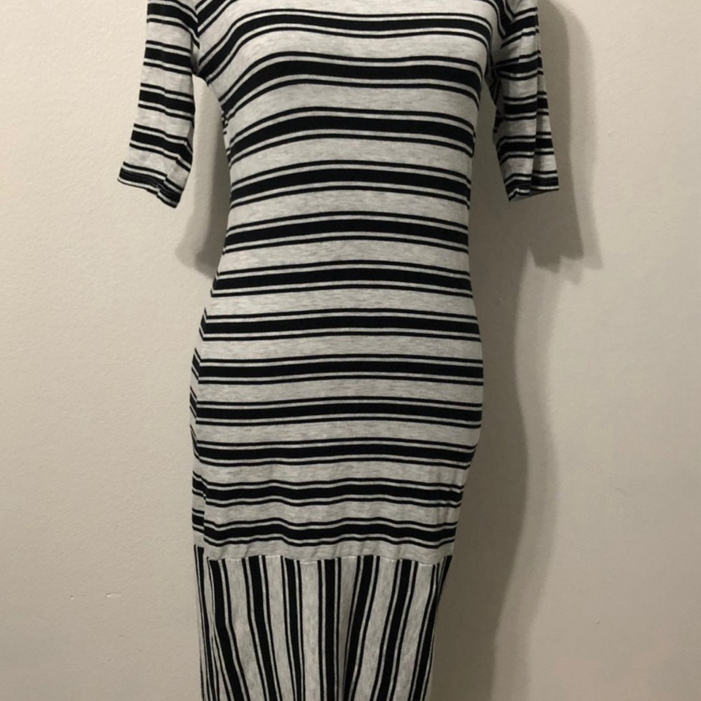 XS LuLaRoe Julia Dress